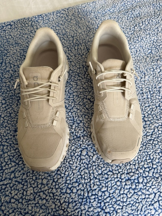 Lightweight Neutral Beige Women's Sneakers for Everyday Wear